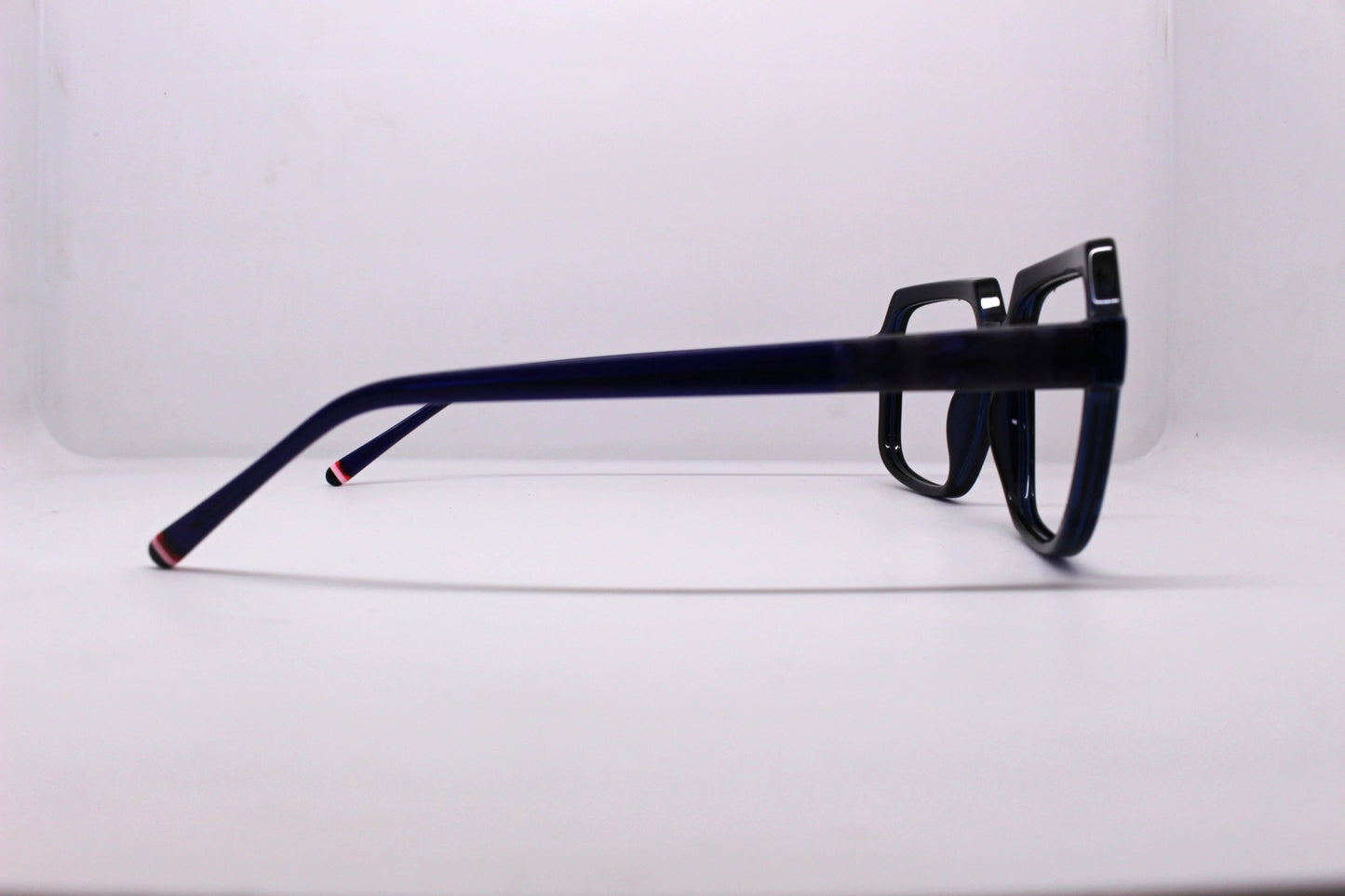 BOLD BLACK RECTANGLE